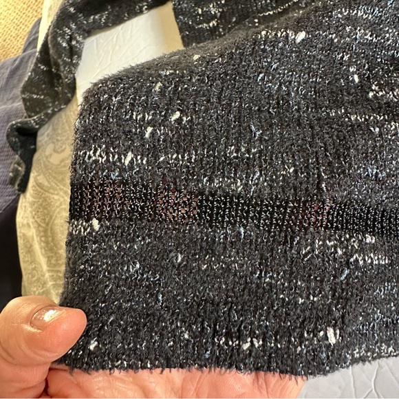 Ball of Cotton Women’s Marled Black Keyhole O-Ring Long Sleeve Sweater- Small - Picture 11 of 13